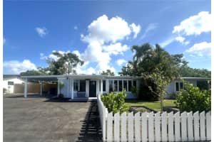 1200 47TH ST N, ST PETERSBURG, FL 33713 Sold 08/22/25