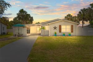 512 Flame Tree Dr, APOLLO BEACH