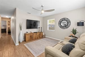 512 FLAME TREE DRIVE, APOLLO BEACH, FL 33572 - MLS#MFRTB8391478