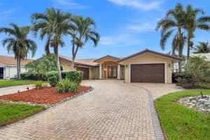 1931 KENTUCKY AVENUE, ST PETERSBURG, FL 33703 - MLS#MFRTB8391483