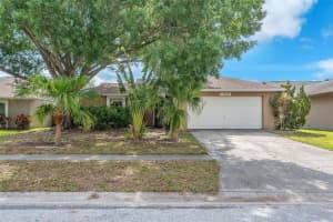 11816 Cedarfield Dr, RIVERVIEW