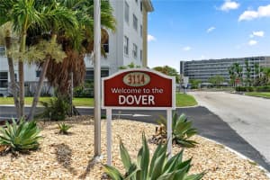 3114 59th St S #203, GULFPORT
