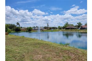3538 65TH AVENUE CIRCLE, SARASOTA, FL 34243 - MLS#MFRTB8391530