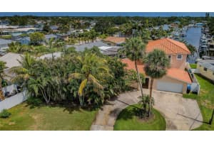 1427 40TH AVENUE, ST PETERSBURG, FL 33703 - MLS#MFRTB8391556