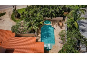 1427 40TH AVENUE, ST PETERSBURG, FL 33703 - MLS#MFRTB8391556