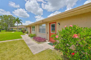 1904 Canterbury Ln #18, SUN CITY CENTER