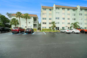 801 83RD AVENUE, ST PETERSBURG, FL 33702 - MLS#MFRTB8391652