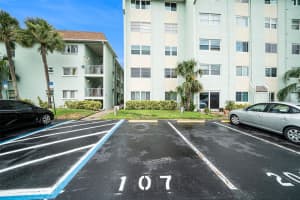 801 83RD AVENUE, ST PETERSBURG, FL 33702 - MLS#MFRTB8391652