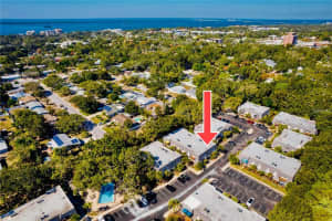 704 LYNDHURST STREET, DUNEDIN, FL 34698 - MLS#MFRTB8391686
