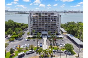 500 N Osceola Ave #811, CLEARWATER