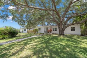 526 36TH AVENUE, ST PETERSBURG, FL 33704 Sold 07/02/25