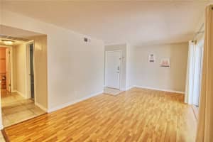 13755 ORANGE SUNSET DRIVE, TAMPA, FL 33618 - MLS#MFRTB8391867