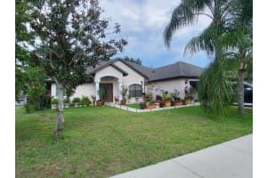 4471 Marsh Harbor Dr, TAVARES