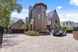 2902 FAIR OAKS AVENUE, TAMPA, FL 33611 Sold 07/15/25
