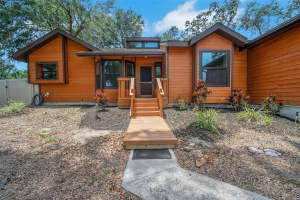 1004 BLACK KNIGHT DRIVE, VALRICO, FL 33594 Sold 08/29/25