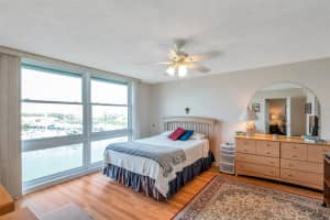7600 Sun Island Dr S #407, SOUTH PASADENA
