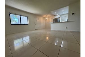 3300 FOX CHASE CIRCLE, PALM HARBOR, FL 34683 - MLS#MFRTB8392036