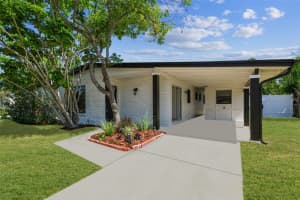 6551 WEST SHORE CIRCLE, TAMPA, FL 33616 - MLS#MFRTB8392064