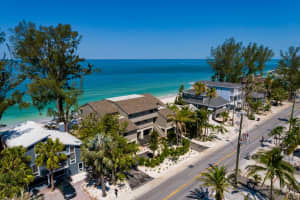 8226 GULF BOULEVARD, TREASURE ISLAND, FL 33706 Sold 07/23/25