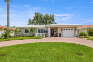 715 45th Ave Ne, ST PETERSBURG