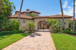 841 Ponce De Leon Dr, ST PETERSBURG