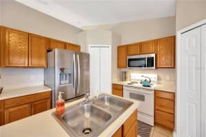 3826 SLEEPY HILL OAKS LOOP, LAKELAND, FL 33810 Sold 08/14/25