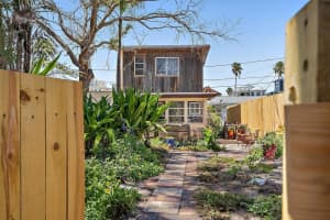 44 77TH AVENUE, TREASURE ISLAND, FL 33706 - MLS#MFRTB8392452