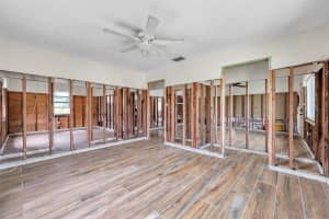1841 DOUGLAS AVENUE, DUNEDIN, FL 34698 Sold 08/27/25
