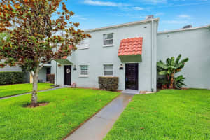 2834 Somerset Park Dr, TAMPA