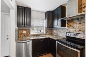 2834 SOMERSET PARK DRIVE, TAMPA, FL 33613 - MLS#MFRTB8392511