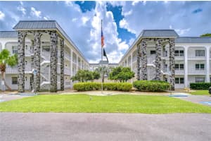 4801 Airport Rd #211, ZEPHYRHILLS