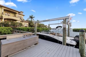 4128 CAUSEWAY VISTA DRIVE, TAMPA, FL 33615 - MLS#MFRTB8392592