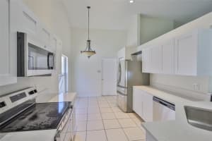 10414 HALLMARK BOULEVARD, RIVERVIEW, FL 33578 - MLS#MFRTB8392623