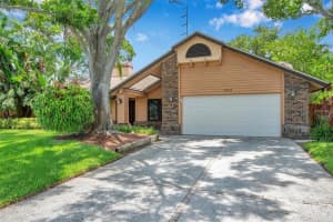 1695 CINNAMON LANE, DUNEDIN, FL 34698 Sold 07/03/25