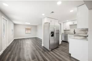 1022 BAYCREST DRIVE, LAKELAND, FL 33805 - MLS#MFRTB8392639