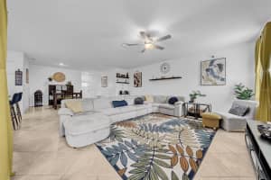 3216 BRYANT PARK DRIVE, NEW PORT RICHEY, FL 34655 - MLS#MFRTB8392751