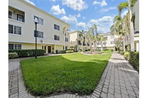 9731 MEADOW FIELD CIRCLE, TAMPA, FL 33626 - MLS#MFRTB8392906