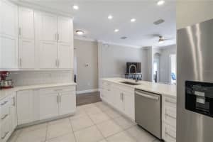 27621 SUGAR LOAF DRIVE, WESLEY CHAPEL, FL 33544 - MLS#MFRTB8392968