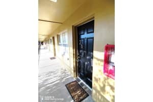 MLS# MFRTB8393127, Clearwater, Florida 33764