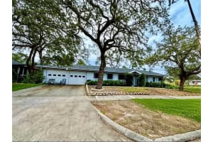 1005 APACHE TRAIL, CLEARWATER, FL 33755 Sold 07/09/25