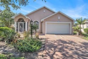 1135 Millbrook Cir, BRADENTON