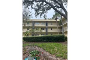11485 OAKHURST ROAD, LARGO, FL 33774 Sold 07/30/25