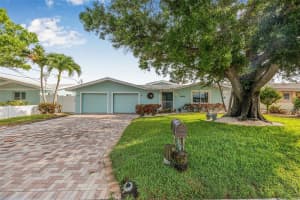 352 LA HACIENDA DRIVE, INDIAN ROCKS BEACH, FL 33785 Sold 08/04/25