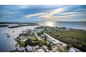 3225 SHELL POINT ROAD, RUSKIN, FL 33570 - MLS#MFRTB8393264