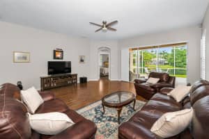 1528 RIVERDALE DRIVE, OLDSMAR, FL 34677 Sold 10/17/25