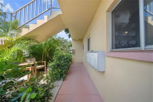 2003 GREENBRIAR BOULEVARD, CLEARWATER, FL 33763 - MLS#MFRTB8393362