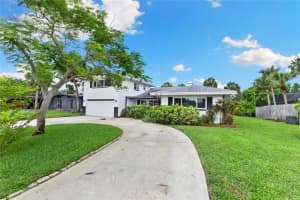 996 56th Ave S, ST PETERSBURG