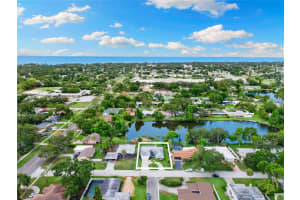 996 56TH AVENUE, ST PETERSBURG, FL 33705 - MLS#MFRTB8393505