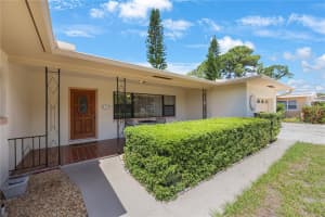 1305 MARION DRIVE, ST PETERSBURG, FL 33707 - MLS#MFRTB8393532