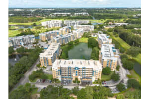 960 STARKEY ROAD, LARGO, FL 33771 Sold 06/26/25